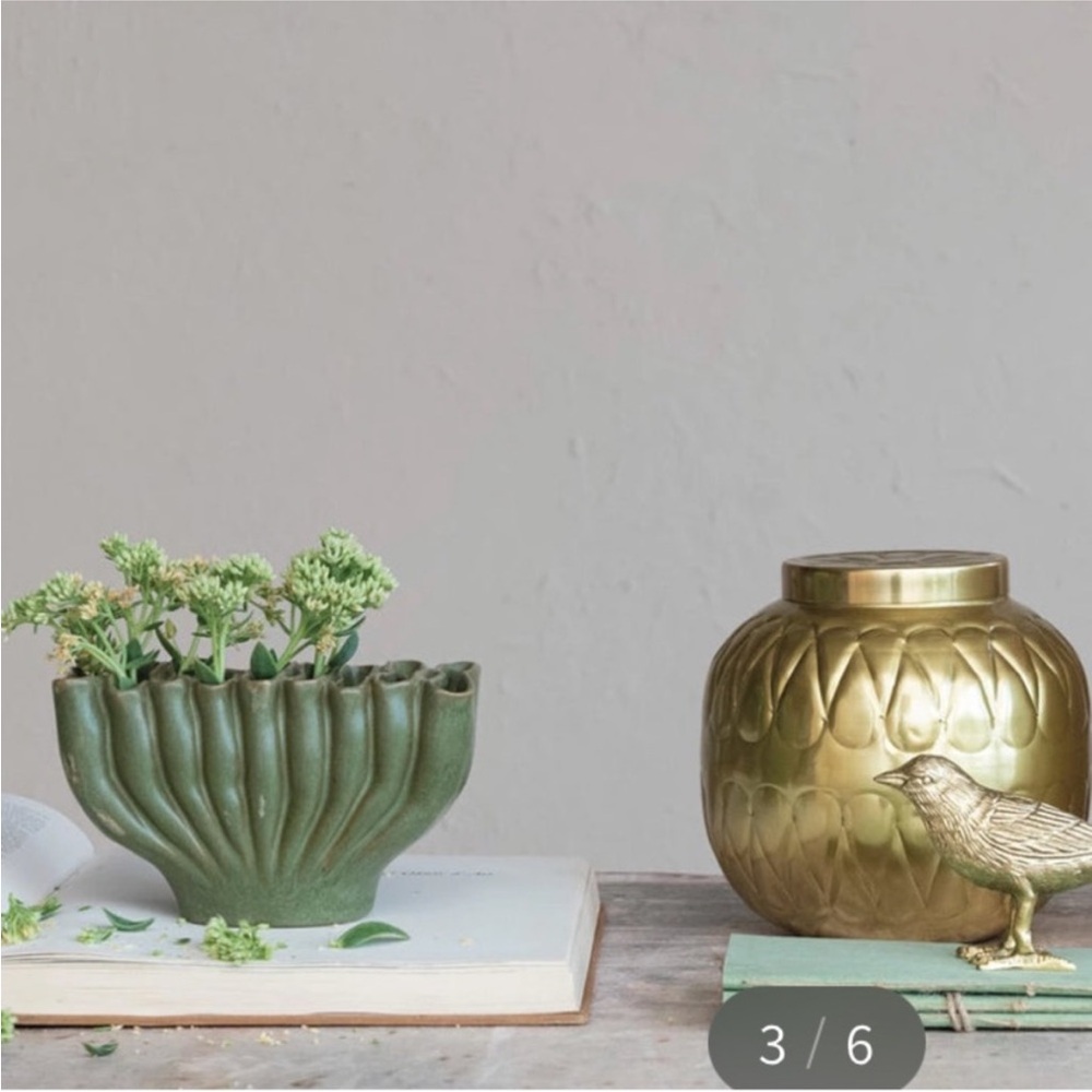 Beautiful Ruffle vase, Clymene or Ceramic Rhysome Vase